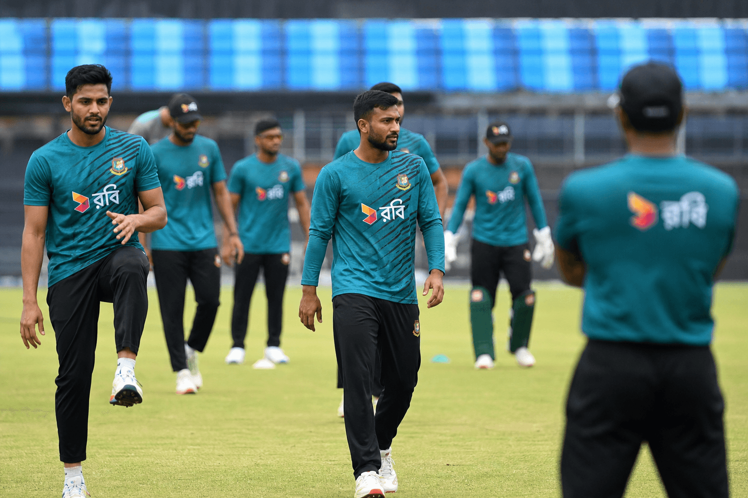 Bangladesh hit by injury concern before tri-series opener